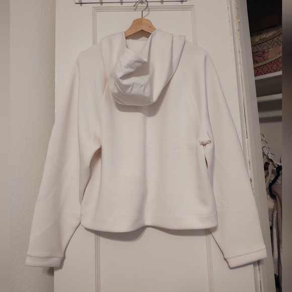 Athleta Get Set Sweatshirt - Picture 7 of 7